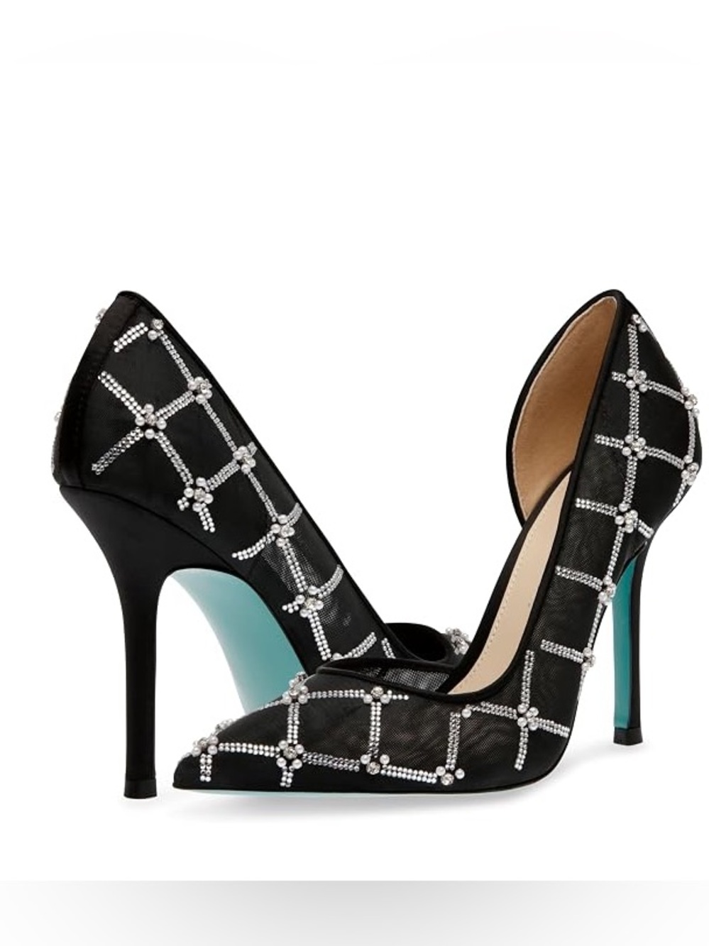NWOT Blue by Betsey Johnson Cruze pumps size 5.5